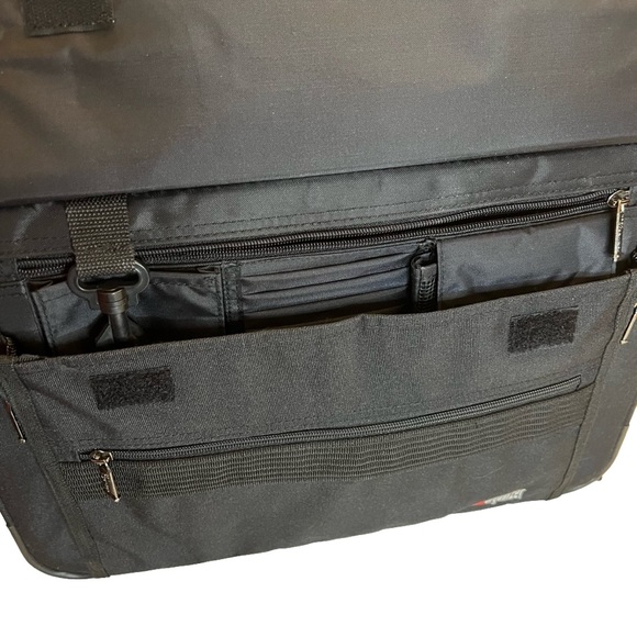 TECH ORGANIZER 15" MESSENGER BRIEF
CASE SHOULDER HANDLE BAG LAPTOP - Picture 3 of 12